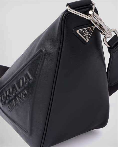 prada バッグ 三角|ブラック プラダ トライアングル レザーショルダーバッグ .